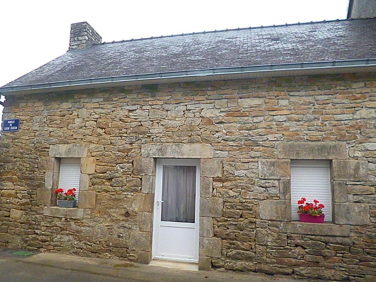 gite au calme centre finistère jardin clos Trégourez Exterior foto